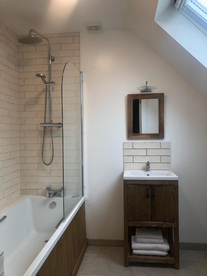 Sandyhill Guest House - Westport Bagian luar foto